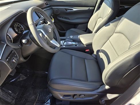 New 2025 INFINITI QX50 Pure image 11