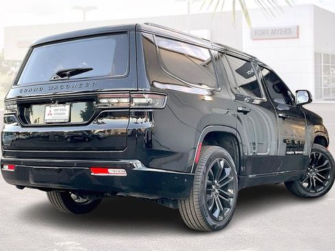 Used 2023 Jeep Grand Wagoneer Series II image 35