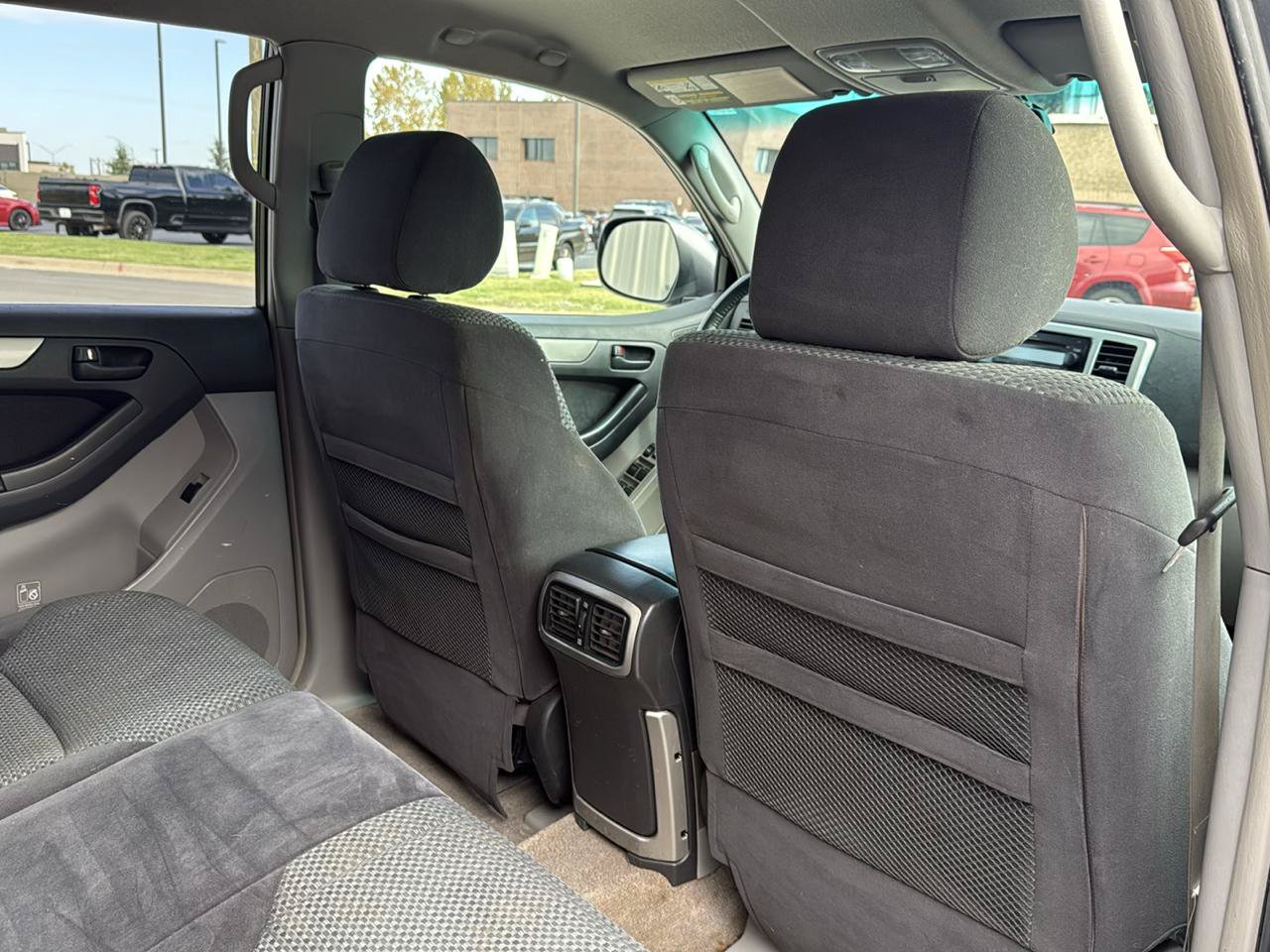 Used 2005 Toyota 4Runner SR5 AWD/4WD image 42