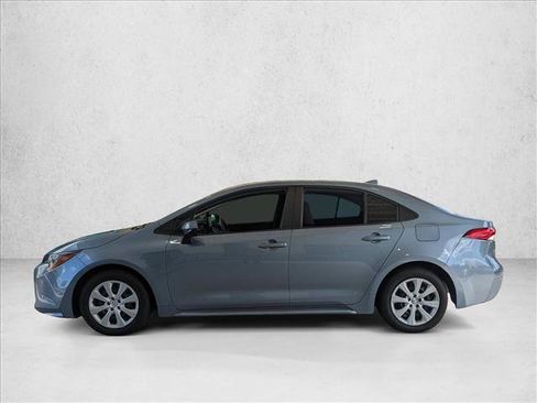 Used 2024 Toyota Corolla LE FWD image 2