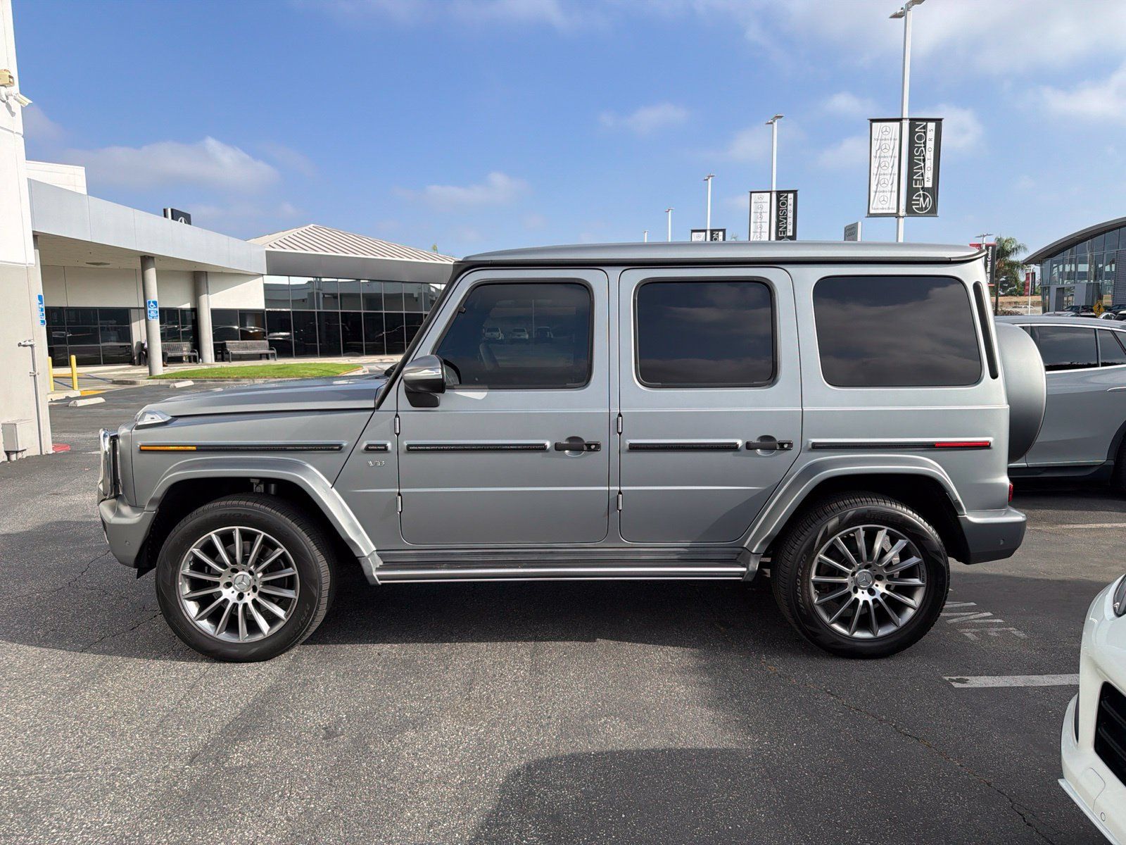 Used 2023 Mercedes-Benz G 550 image 2
