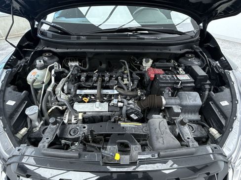 Used 2022 Nissan Kicks S image 41