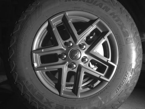 Used 2025 Jeep Wrangler Sport S image 12