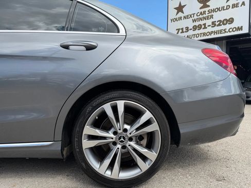 Used 2018 Mercedes-Benz C 300 Sedan image 38