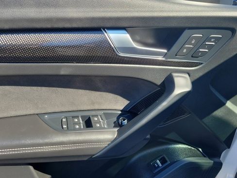 Used 2022 Audi SQ5 Premium Plus w/ Premium Plus Package image 24