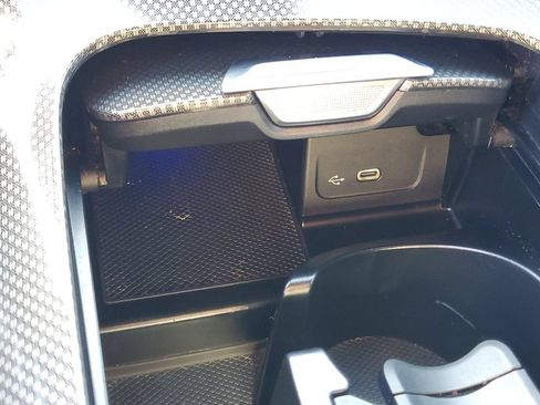 Used 2023 Mercedes-Benz C 300 Sedan image 32
