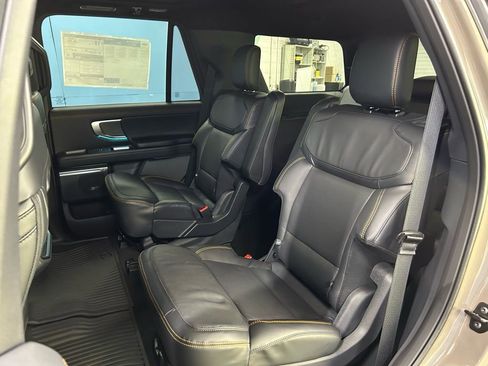 New 2026 Ford Expedition Tremor image 31