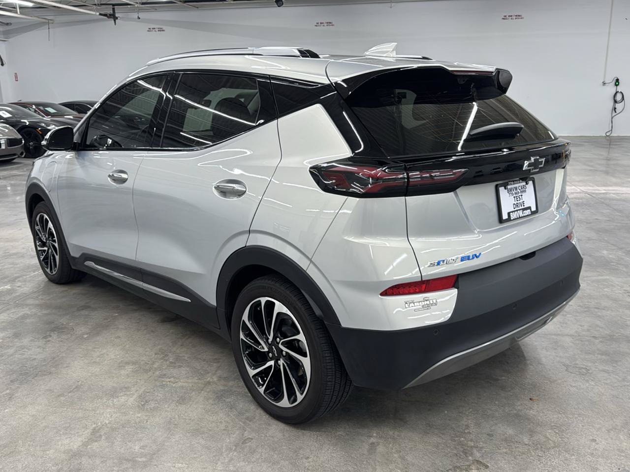 Used 2023 Chevrolet Bolt EUV Premier w/ Sun & Sound Package FWD image 10