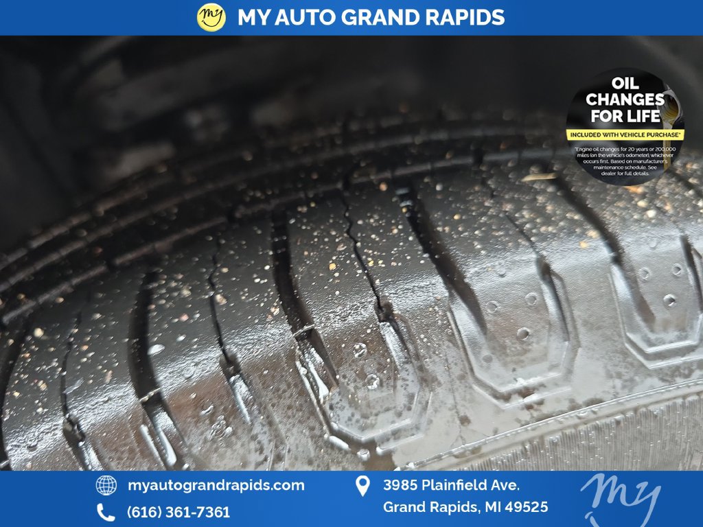 Used 2019 Jeep Cherokee Limited AWD/4WD image 33