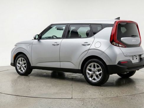 Used 2025 Kia Soul LX w/ LX Technology Package image 6
