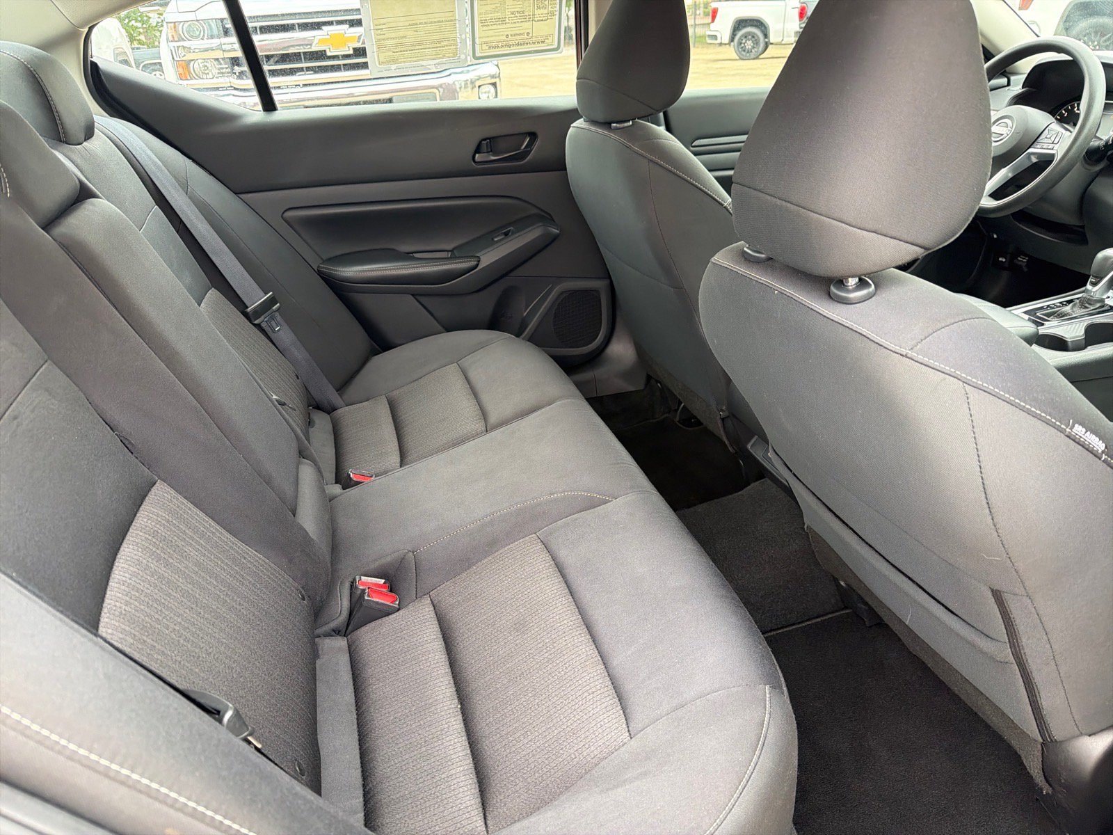 Used 2025 Nissan Altima 2.5 SV FWD image 14