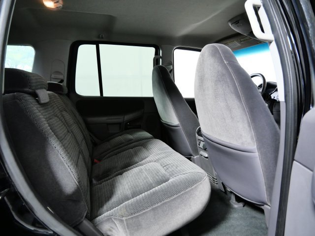 Used 2002 Ford Explorer XLT AWD/4WD image 11