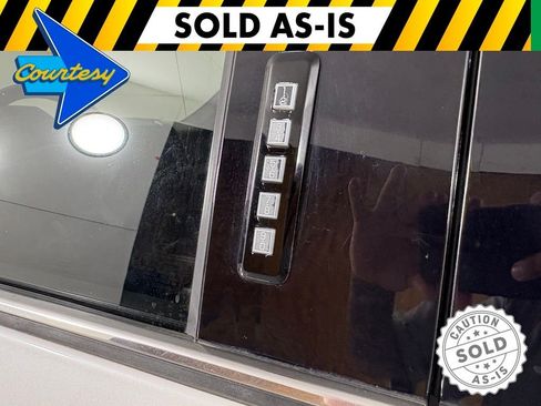 Used 2017 Ford F150 Platinum w/ Equipment Group 701A Luxury RWD image 18