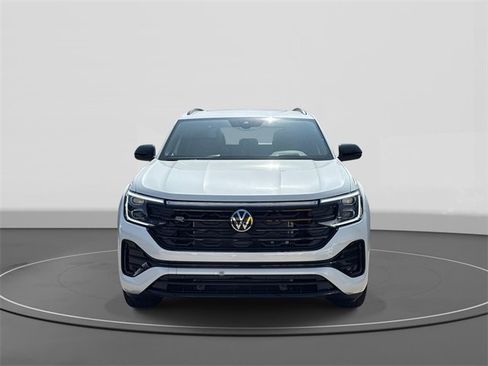 New 2026 Volkswagen Atlas Cross Sport SEL R-Line image 2
