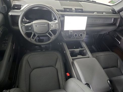 New 2026 Land Rover Defender 130 X-Dynamic SE AWD/4WD image 11