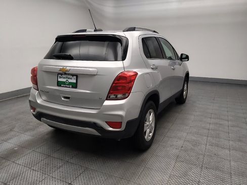 Used 2019 Chevrolet Trax LT w/ LT Convenience Package AWD/4WD image 9