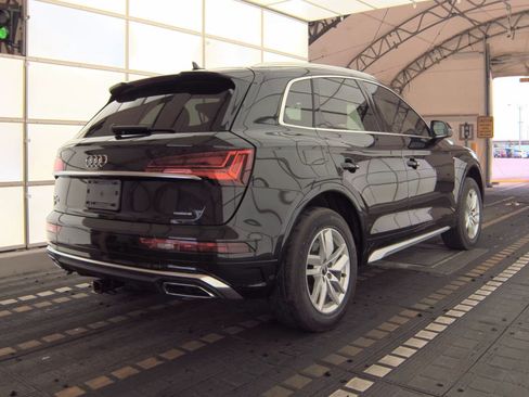 Used 2023 Audi Q5 2.0T Premium w/ Convenience Package AWD/4WD image 6