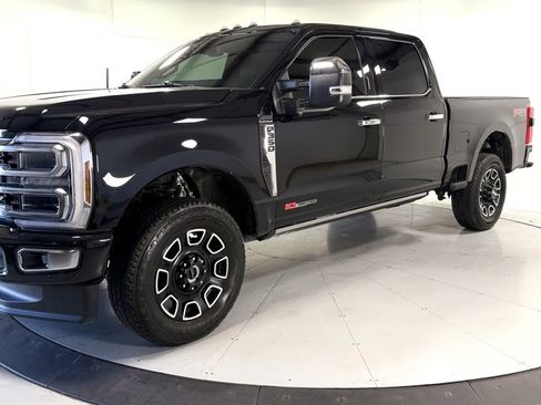 Used 2024 Ford F350 Platinum image 11