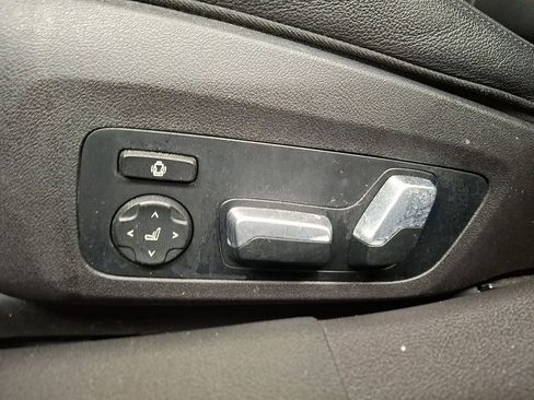 Used 2021 BMW 330i xDrive 330i xDrive image 10