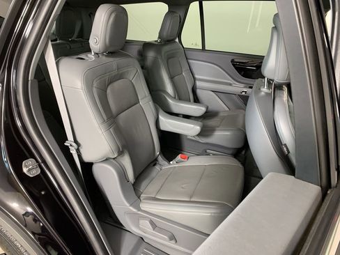 Used 2020 Lincoln Aviator Reserve w/ Equipment Group 201A AWD/4WD image 40