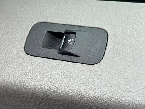 Used 2020 Ford F150 XLT image 21