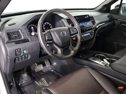 Used 2025 Honda Ridgeline Black Edition image 22