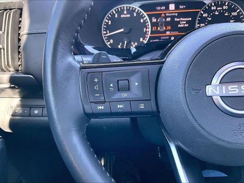 Certified 2023 Nissan Pathfinder SL w/ Lighting Package (N92) image 22