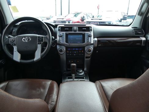 Used 2019 Toyota 4Runner 4WD image 19