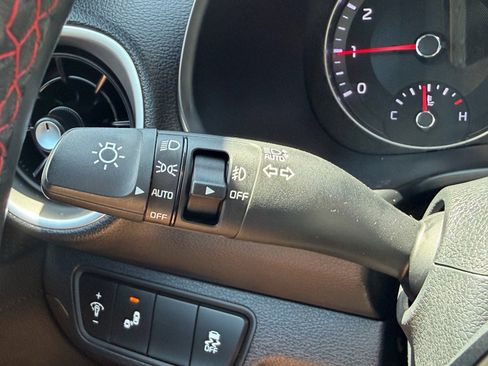 Used 2022 Kia Forte GT w/ GT Technology Package FWD image 29