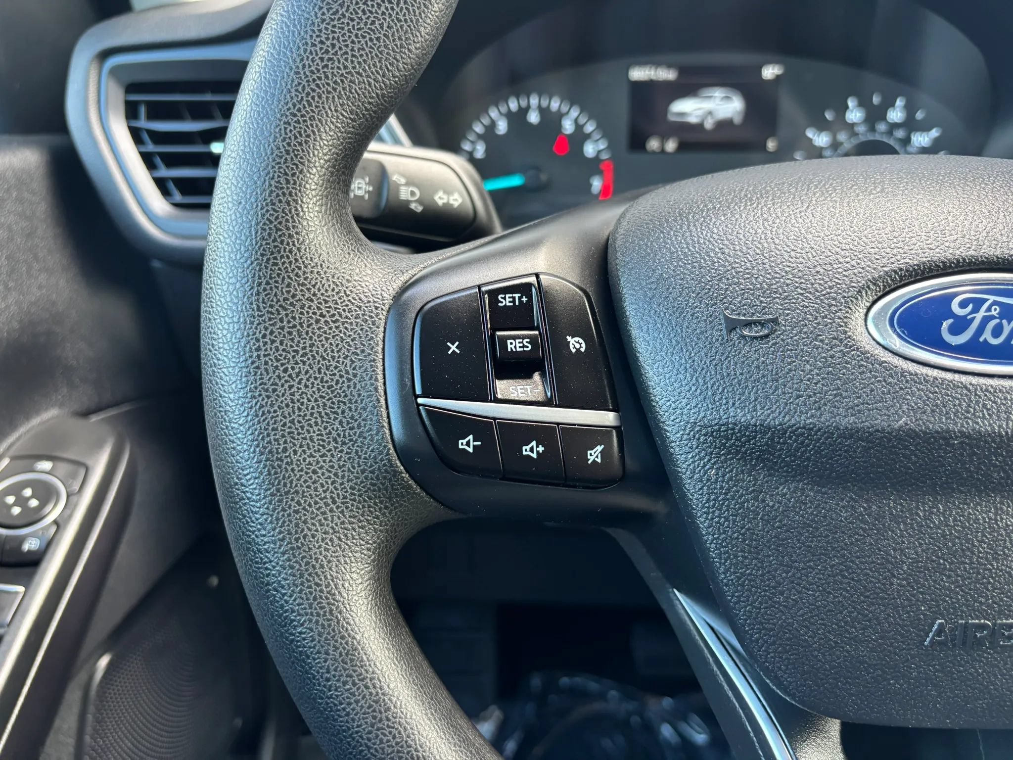 Used 2022 Ford Escape S AWD/4WD image 19