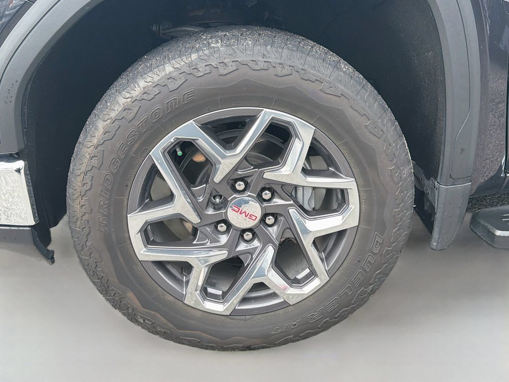 Used 2025 GMC Sierra 1500 SLT w/ SLT Premium Plus Package AWD/4WD image 33