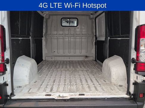 Used 2025 RAM ProMaster 2500 w/ Convenience Group FWD image 21
