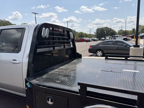 Used 2022 Chevrolet Silverado 3500 LT w/ Convenience Package AWD/4WD image 23