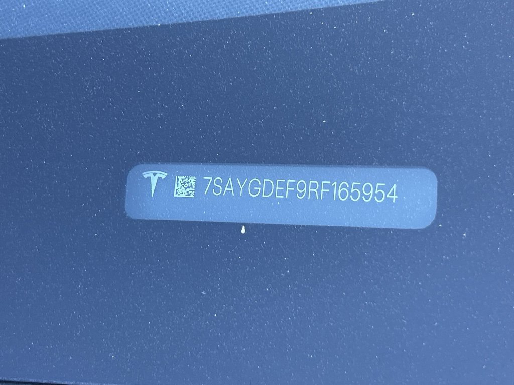 Used 2024 Tesla Model Y Performance AWD/4WD image 33