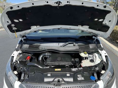 Used 2020 Mercedes-Benz Metris Passenger image 61