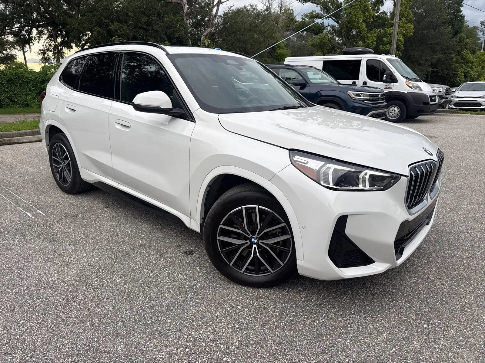 Used 2026 BMW X1 xDrive28i AWD/4WD image 6