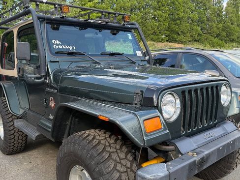 Used 2002 Jeep Wrangler Sahara AWD/4WD image 5