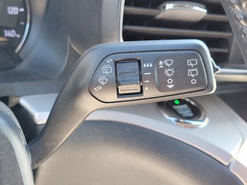 Certified 2020 Ford Explorer XLT w/ Equipment Group 202A image 31