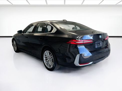Used 2024 BMW 530i RWD image 6