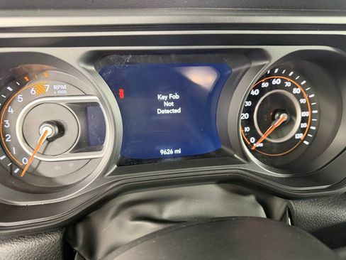 Used 2025 Jeep Wrangler Rubicon image 18