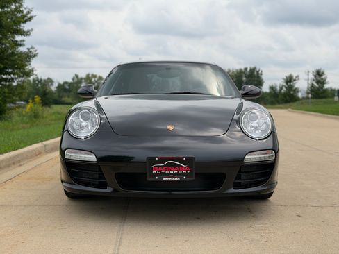 Used 2010 Porsche 911 Carrera RWD image 3