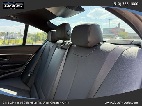 Used 2018 BMW 330i xDrive Sedan AWD/4WD image 17