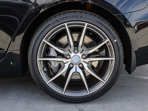 New 2026 Genesis G70 2.5T image 8