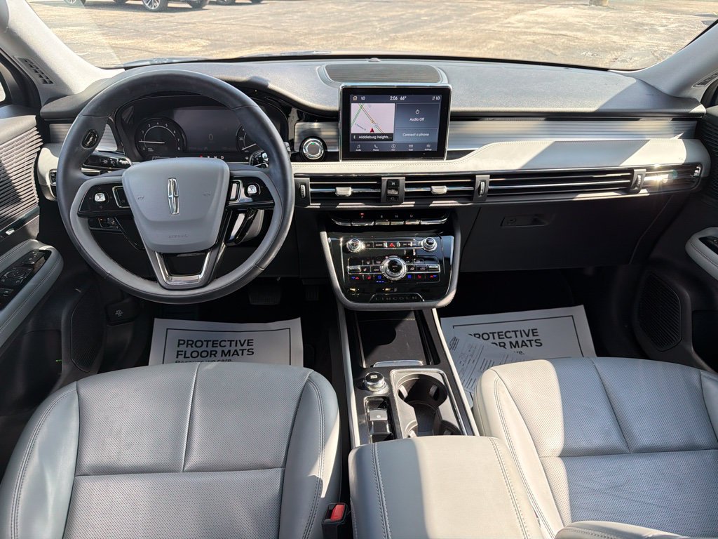 Used 2022 Lincoln Corsair AWD w/ Equipment Group 101A image 2
