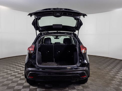 Used 2022 Nissan Kicks S FWD image 38