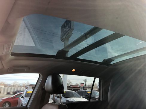 Used 2018 Volkswagen Atlas SEL Premium image 13