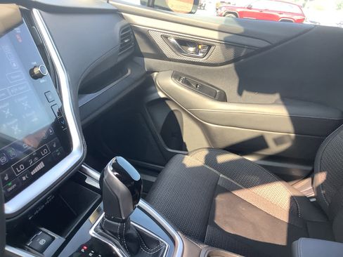 Certified 2025 Subaru Outback Premium image 18