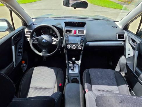 Used 2016 Subaru Forester 2.5i Premium w/ All-Weather Package AWD/4WD image 4
