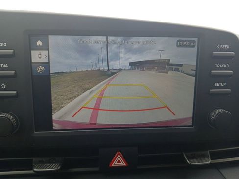 Used 2025 Hyundai Elantra Sport image 30