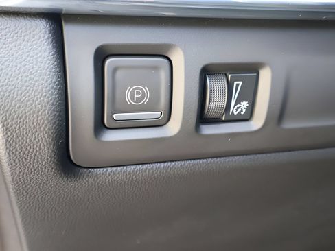 Certified 2023 Cadillac XT4 Premium Luxury w/ Cold Weather Package FWD image 20